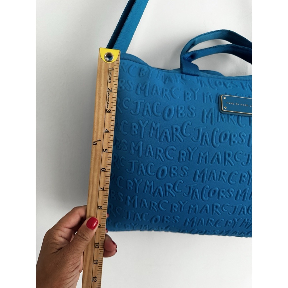 Marc Jacob's  Blue Laptop Bag‎ With Adjustable Strap - Picture 9 of 10